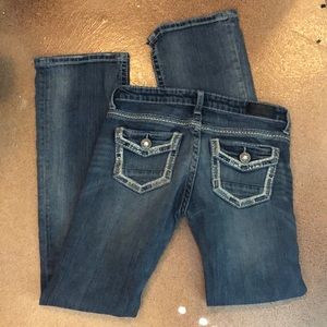 Daytrip by Buckle Jeans. Size 27L